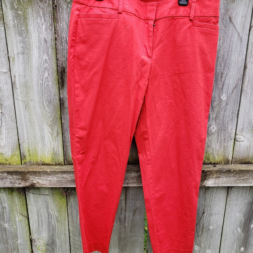 Red Loft Capris